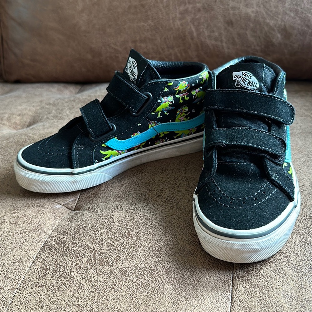 VANS kids 2Y musical dinosaur glow in the dark Sk8-Mid
